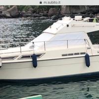 Barca fly bridge 2 motori aifo linea asse 31 piedi