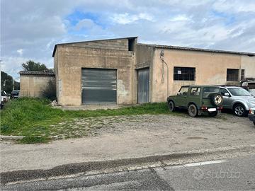 Locale Commerciale , utilizzabile come rimessa