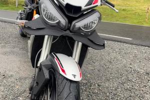 Triumph street triple 660s