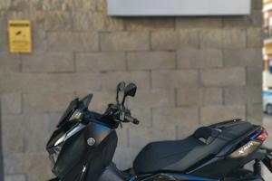 Yamaha X-Max 300 TECH MAX