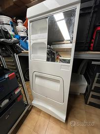 Parete bagno attrezzata per camper e van