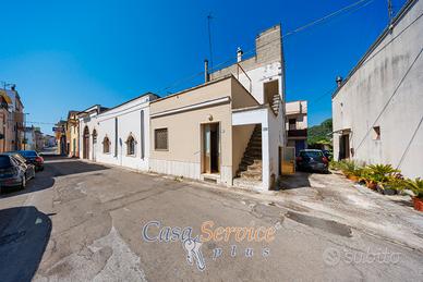 Immobile indipendente con area solare
