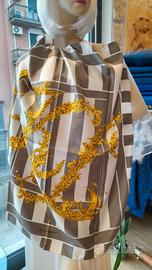 foulard Karl Lagerferld