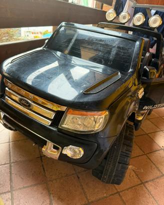 Ford ranger elettrico per bambini con caricabatter