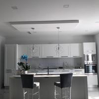 Cucina, Tavolo sedie e mobile del bagno