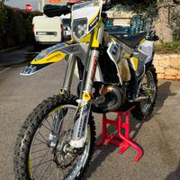 Husqvarna te 300 i 2t pari al nuov 35 ore 2021