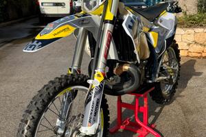 Husqvarna te 300 i 2t pari al nuov 35 ore 2021