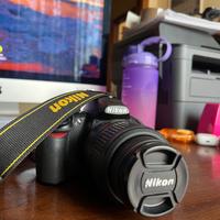 Nikon D3100 + Obiettivo 18-55mm VR
