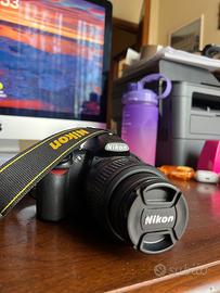 Nikon D3100 + Obiettivo 18-55mm VR