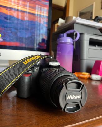 Nikon D3100 + Obiettivo 18-55mm VR