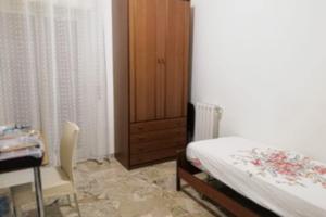 Camera singola in via Fusco vicino fermata metro B