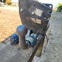 gancio traino per rimorchio auto