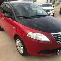 LANCIA Ypsilon 1.2 69 CV 5 porte S&S Black&Red