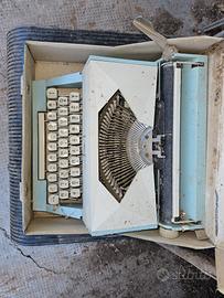 macchina da scrivere Alba vintage
