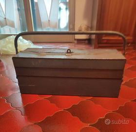 cassetta porta attrezzi vintage 