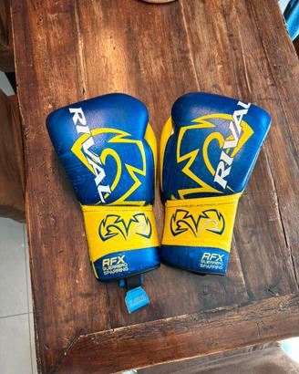 Guantoni Rival RFX per Lomachenko