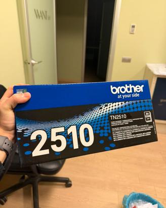 2 Toner TN2510X