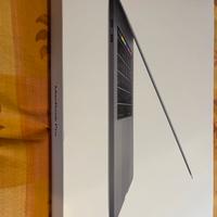 MacBook Pro 15 fine 2018 i9 4.8GHz 32GB 2TB USA