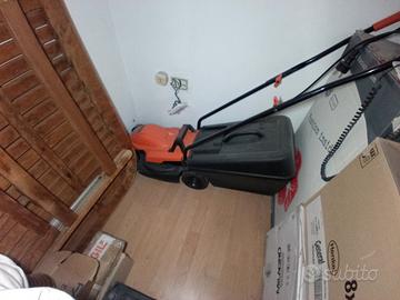 Tagliaerba / rasaerba Black + Decker