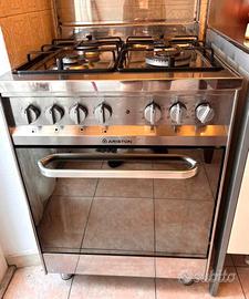 Ariston Cucina a gas-forno elettrico h 90x60x60