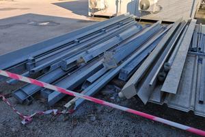 TETTOIA ACCIAIO ZINCATO 10 X 5m altezza 3,7 / 3,5