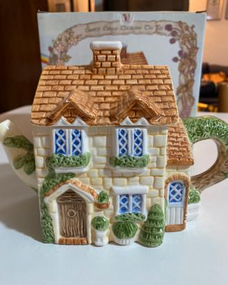 Country Cottage teiera dipinta a mano