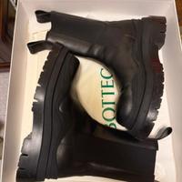Stivaletti bottega veneta