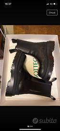 Stivaletti bottega veneta