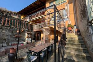 CASA SEMINDIPENDENTE A CUORGNÈ