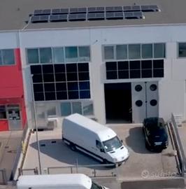 Capannone industriale con foresteria/abitazione