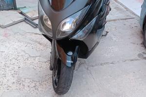 Tmax 500 anno 2010