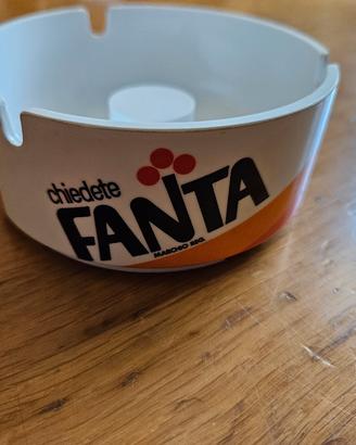 Posacenere pubblicitario vintage Fanta Mebel P44 M