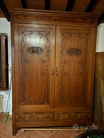 Armadio antico stile liberty inizio ‘900 in legno