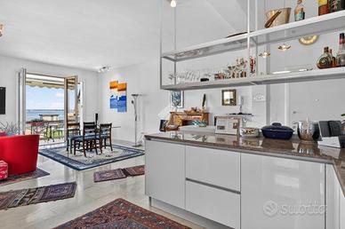 4 LOCALI A DESENZANO DEL GARDA