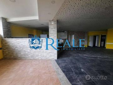 Immobile di 350 m² con 4 locali a Cornaredo