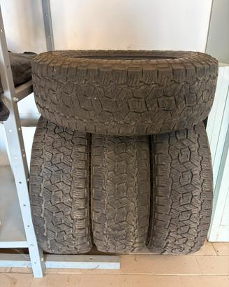Toyo open country ATIII  235/70 R16 106T