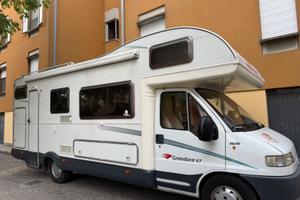 Camper mansardato
