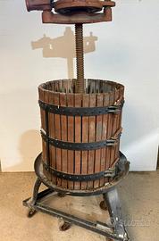 Torchio movibile per uva