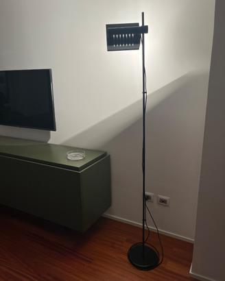Lampada da terra Oluce Joe Colombo design 70’
