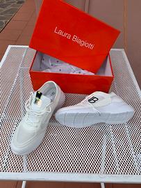 Scatpe donna Laura Biagiotti n.41 nuove mai indoss