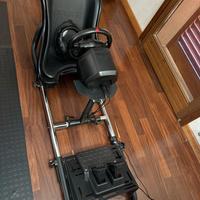 Postazione Nitrokart con volante e pedaliera