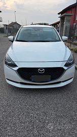 Mazda 2 evolve 1.5 75 cv