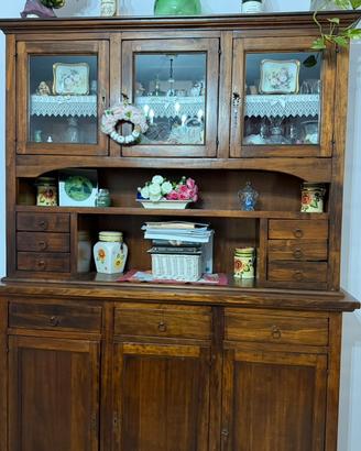 Credenza in legno massello, arte povera
