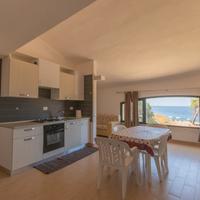 Fronte mare villaggio Praialonga. Beachfront flat