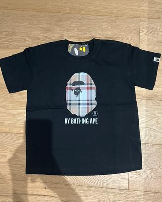 Maglia bape x Burberry