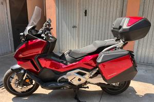 Honda forza 750