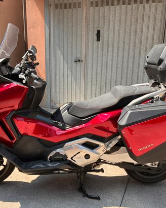 Honda forza 750