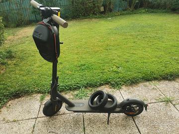 Monopattino Mi Electric Scooter 1S