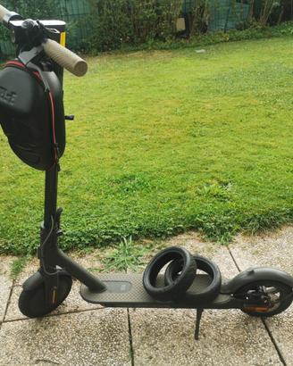 Monopattino Mi Electric Scooter 1S