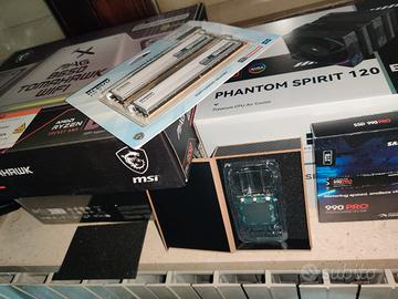 Componenti PC gaming nuovi.